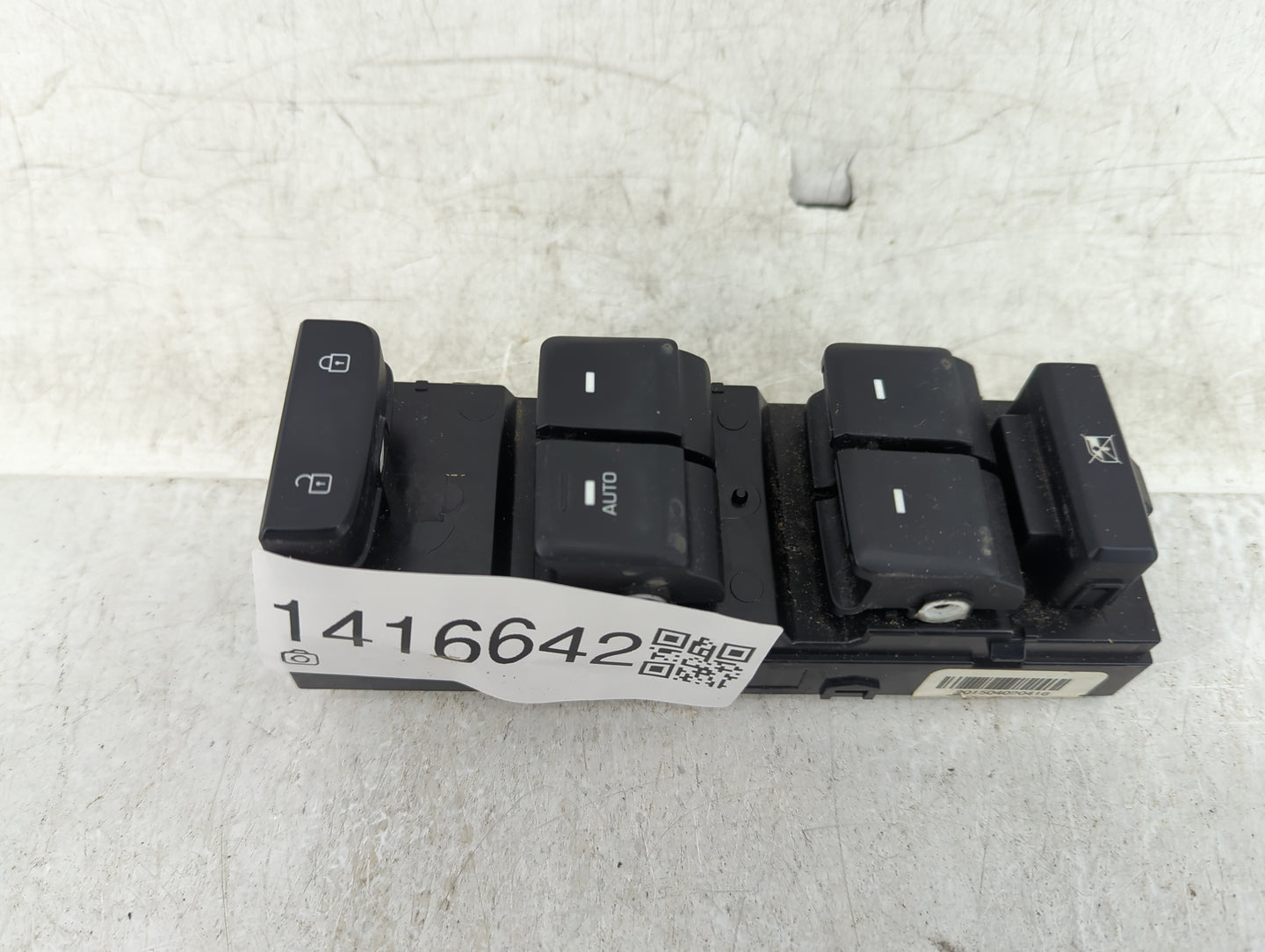 2015-2017 Hyundai Sonata Master Power Window Switch Replacement Driver Side Left P/N:93570-C1000 Fits Fits 2015 2016 2017 OE
