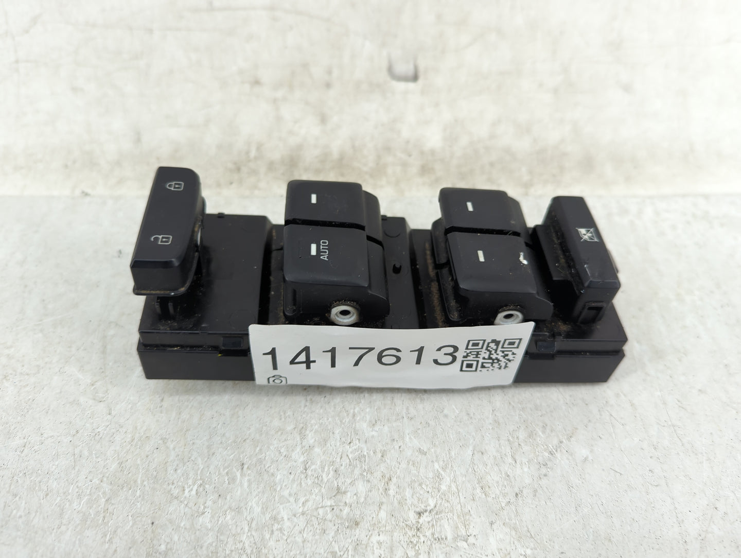 2015-2017 Hyundai Sonata Master Power Window Switch Replacement Driver Side Left P/N:93570-C1000 Fits Fits 2015 2016 2017 OE