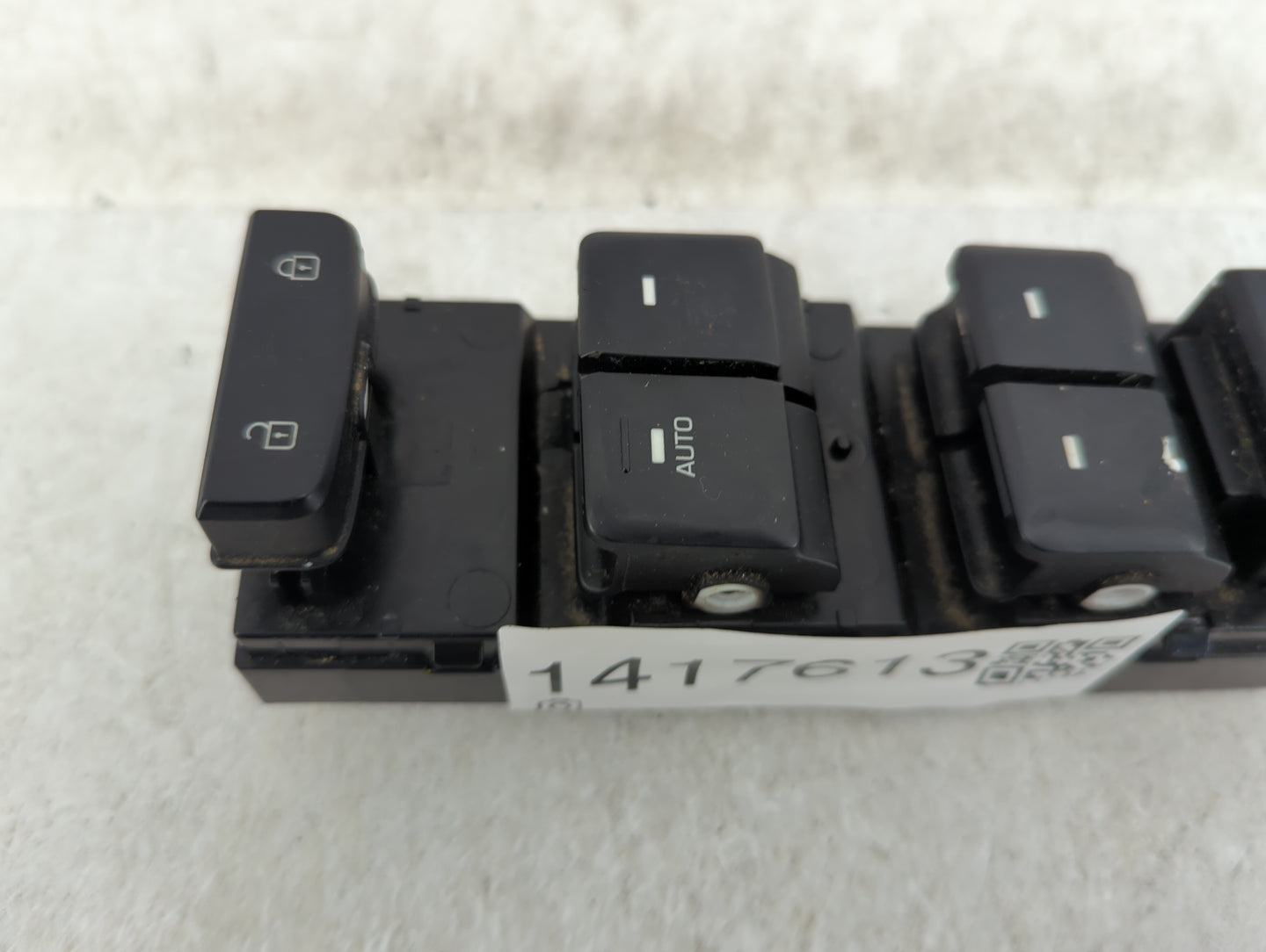 2015-2017 Hyundai Sonata Master Power Window Switch Replacement Driver Side Left P/N:93570-C1000 Fits Fits 2015 2016 2017 OE
