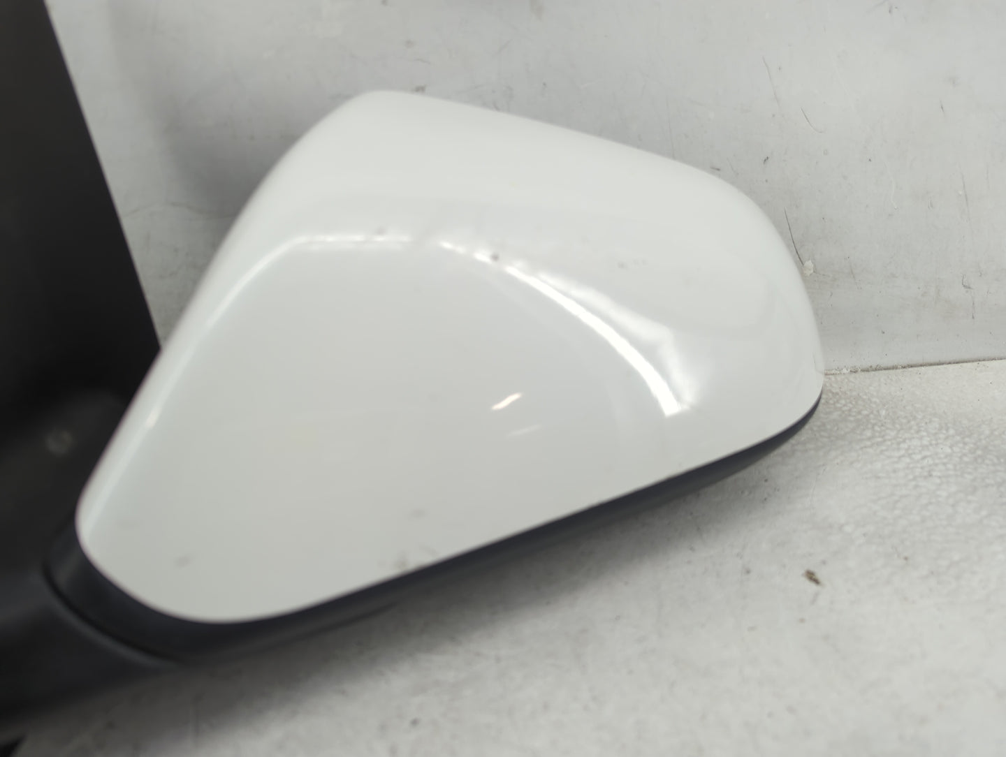 2015 Hyundai Sonata Driver Side View Mirror - Left Door Mirror OEM Used - Oemusedautoparts1.com