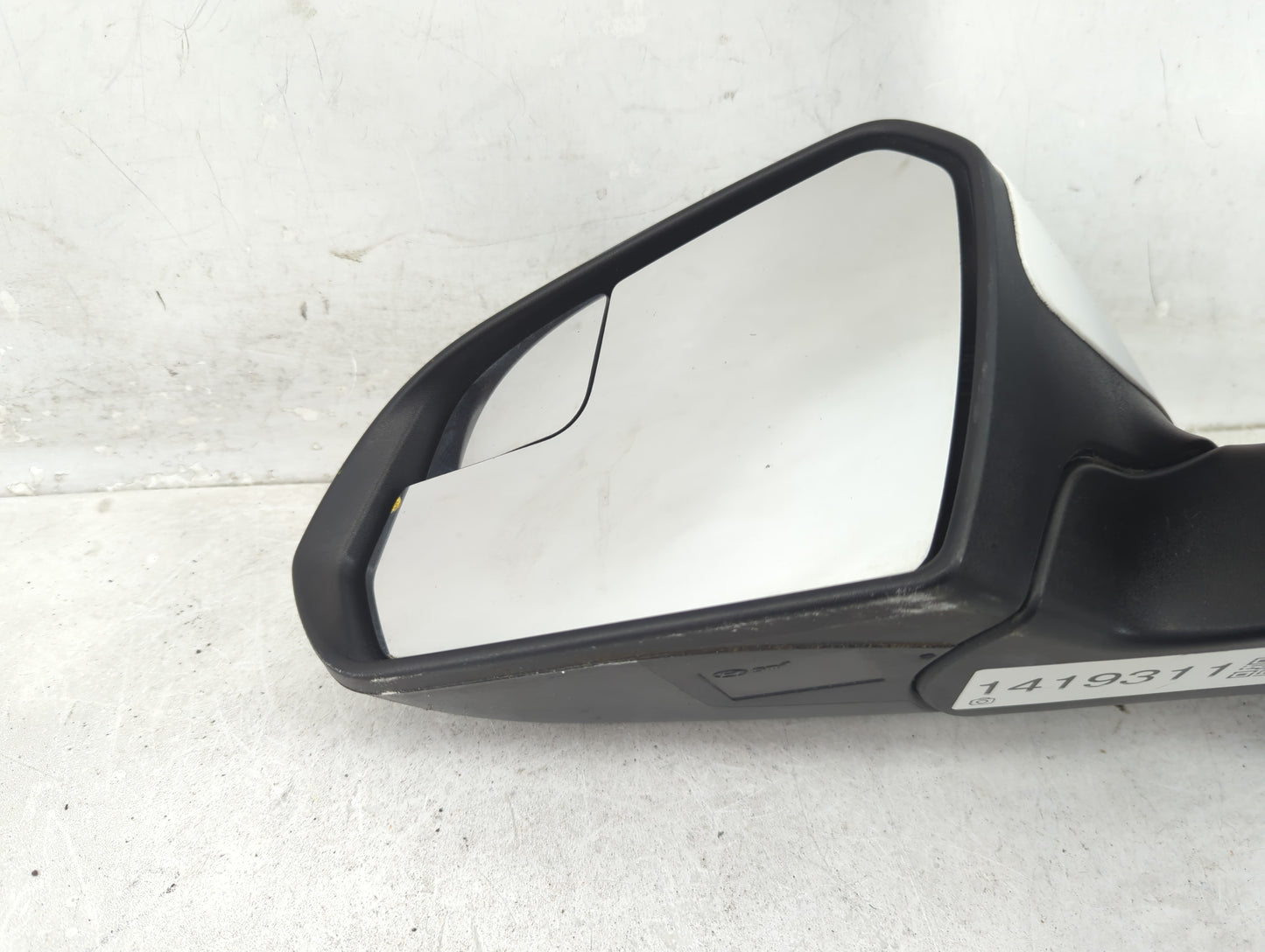 2015 Hyundai Sonata Driver Side View Mirror - Left Door Mirror OEM Used - Oemusedautoparts1.com