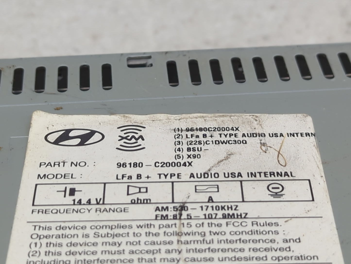 2015 Hyundai Sonata Radio AM FM Cd Player Receiver Replacement P/N:96180-C20004X 96170-C20004X Fits OEM Used Auto Parts - Oe