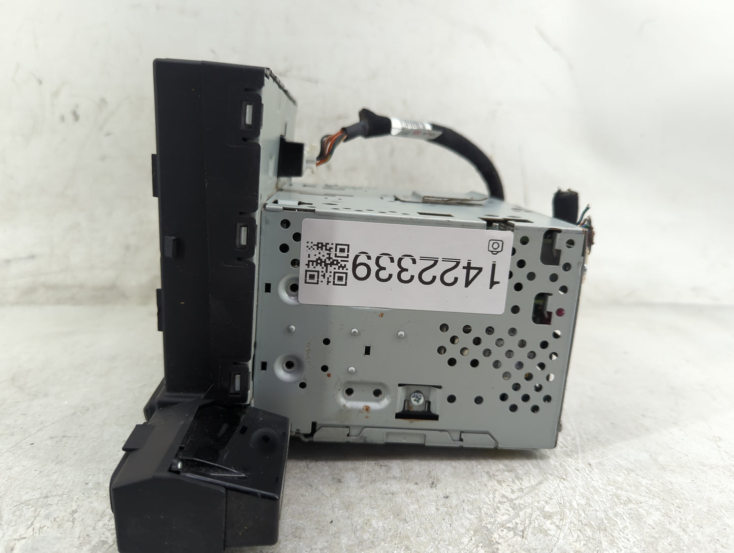2015-2015 Hyundai Sonata Information Display Screen Black - Oemusedautoparts1.com