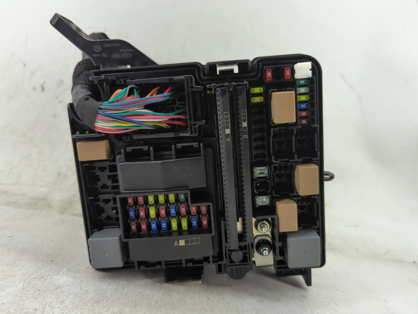 2015 Hyundai Sonata Fusebox Fuse Box Panel Relay Module P/N:6423-0102-7-000 Fits OEM Used Auto Parts - Oemusedautoparts1.com