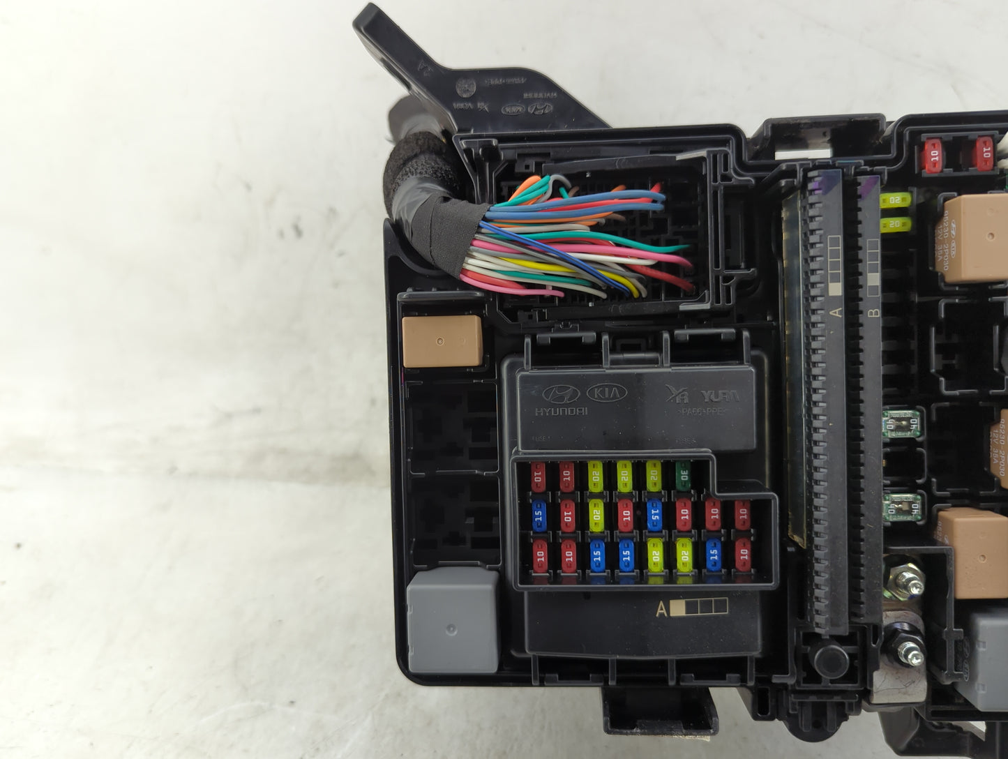 2015 Hyundai Sonata Fusebox Fuse Box Panel Relay Module P/N:6423-0102-7-000 Fits OEM Used Auto Parts - Oemusedautoparts1.com