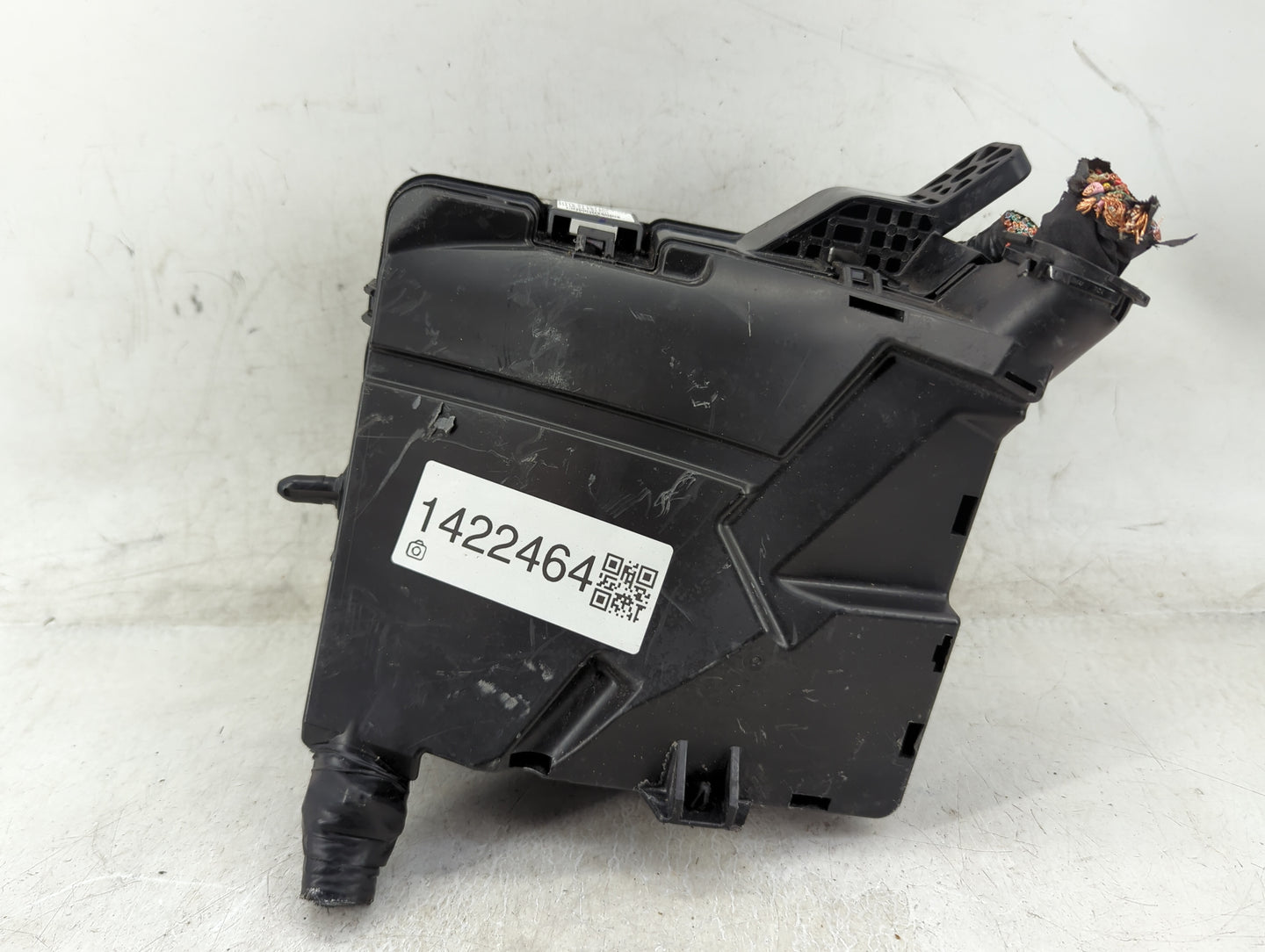 2015 Hyundai Sonata Fusebox Fuse Box Panel Relay Module P/N:6423-0102-7-000 Fits OEM Used Auto Parts - Oemusedautoparts1.com