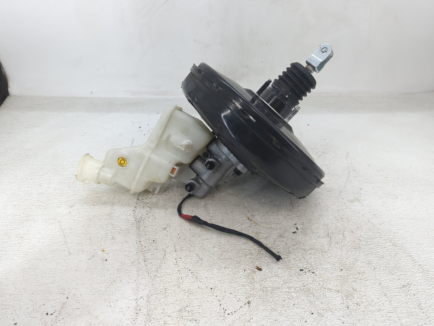 2015 Hyundai Sonata Power Brake Booster Oem - Oemusedautoparts1.com