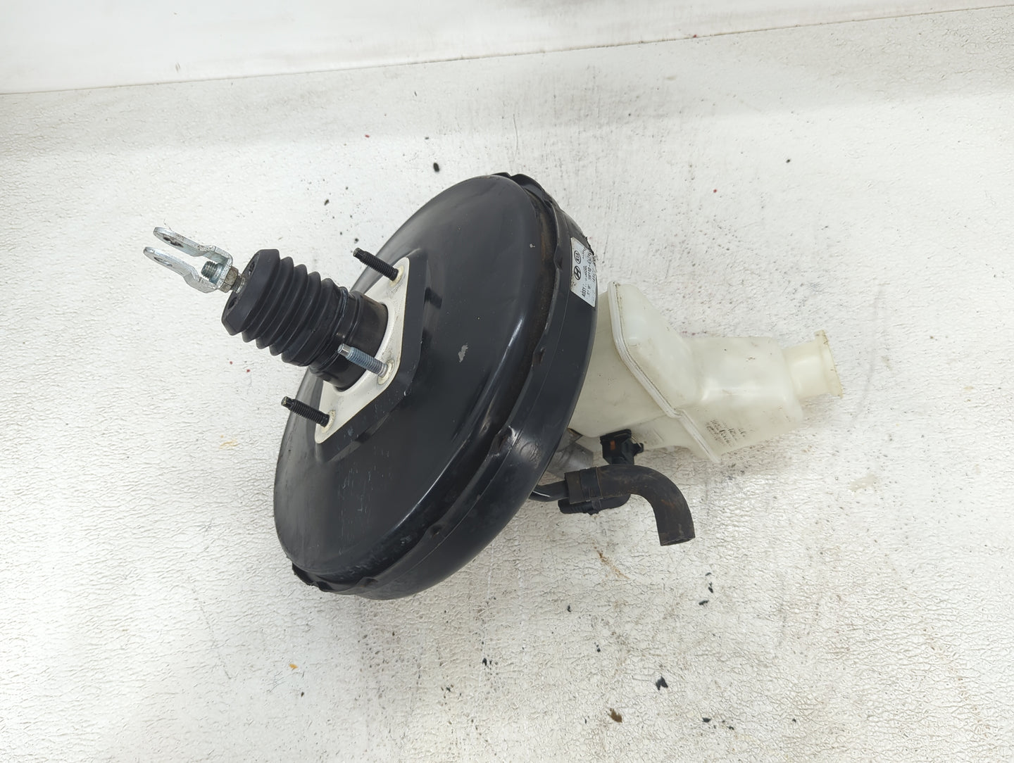 2015 Hyundai Sonata Power Brake Booster Oem - Oemusedautoparts1.com