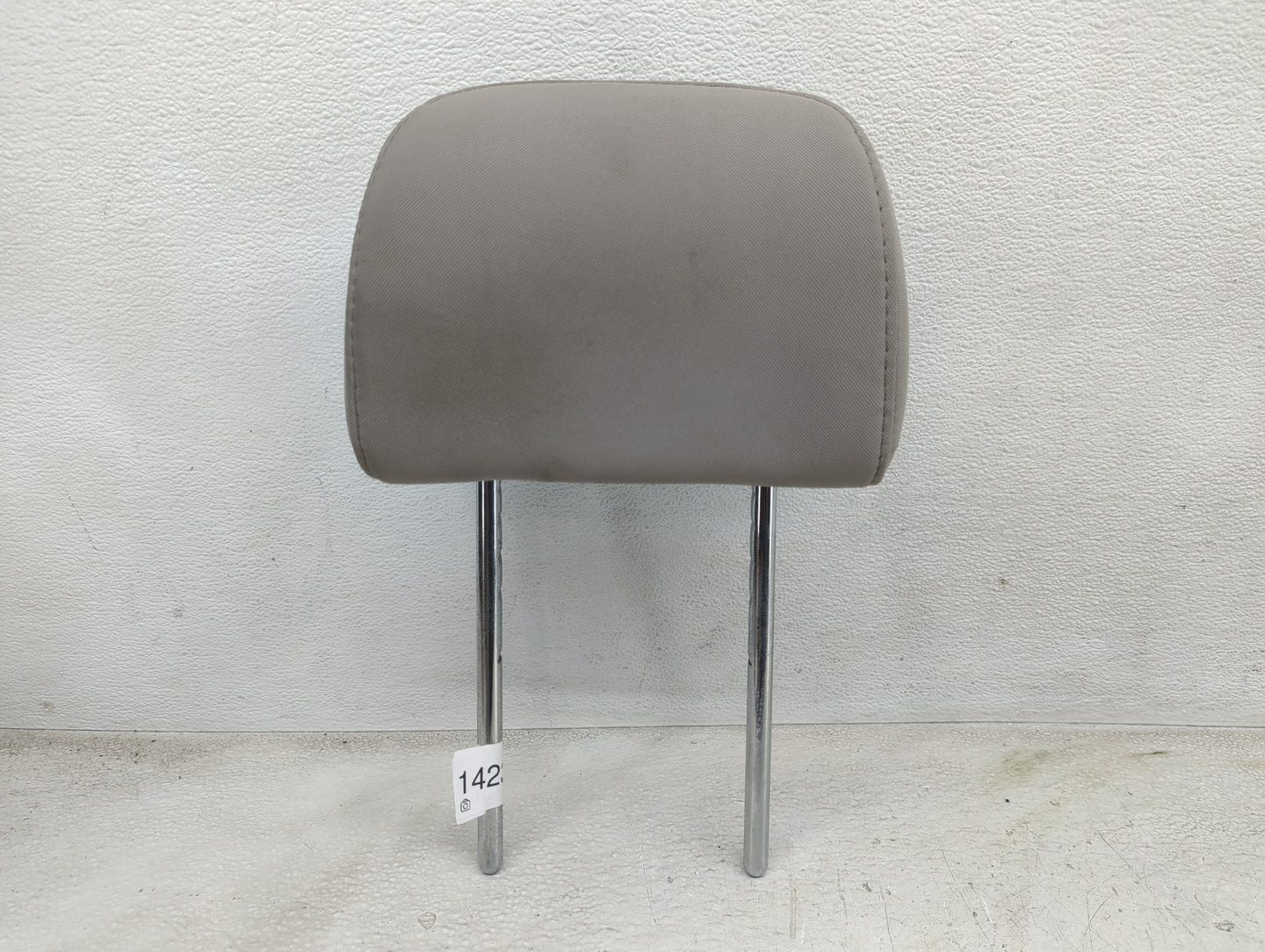 2015-2017 Hyundai Sonata Headrest Head Rest Front Driver Passenger Seat Fits Fits 2015 2016 2017 OEM Used Auto Parts - Oemus