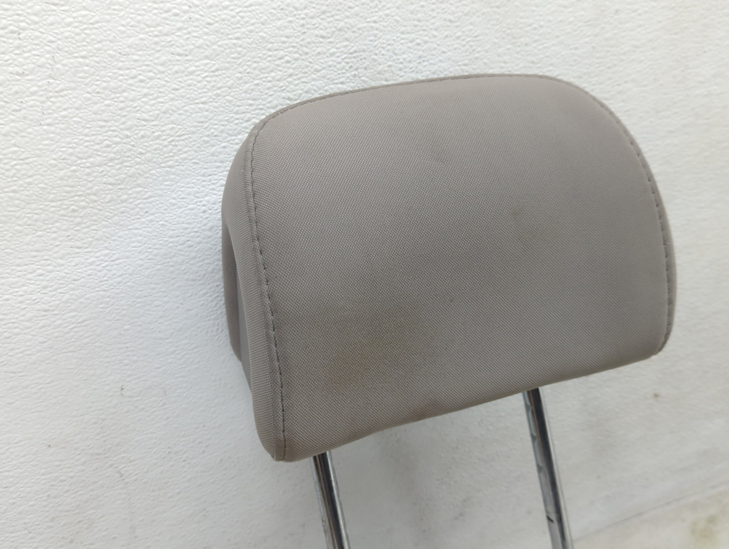 2015-2017 Hyundai Sonata Headrest Head Rest Front Driver Passenger Seat Fits Fits 2015 2016 2017 OEM Used Auto Parts - Oemus
