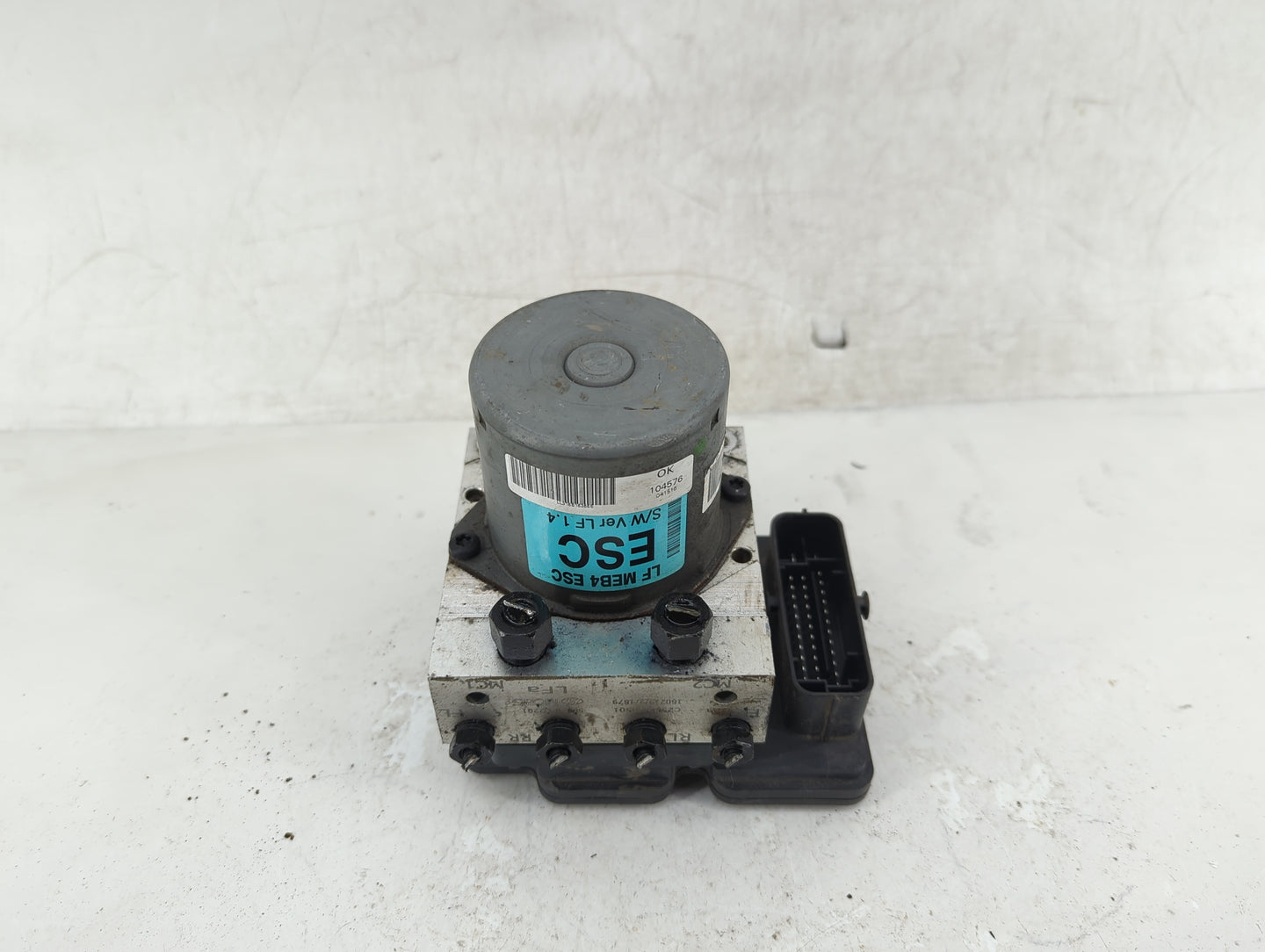 2015-2017 Hyundai Sonata ABS Pump Control Module Replacement P/N:61589-45100 LL3168163665, 104576 Fits Fits 2015 2016 2017 O