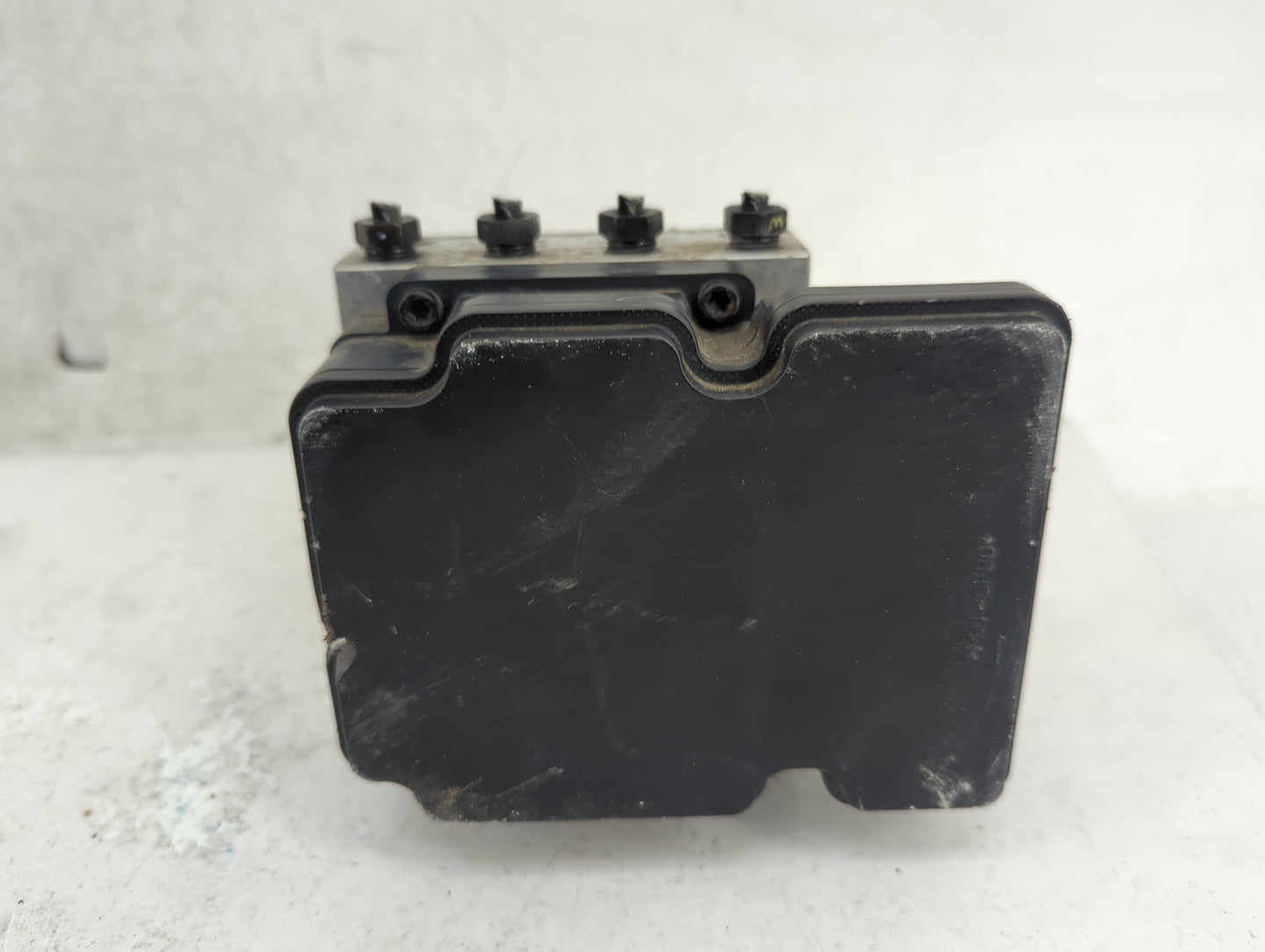 2015 Hyundai Sonata ABS Pump Control Module Replacement P/N:58920-C2201 Fits OEM Used Auto Parts - Oemusedautoparts1.com