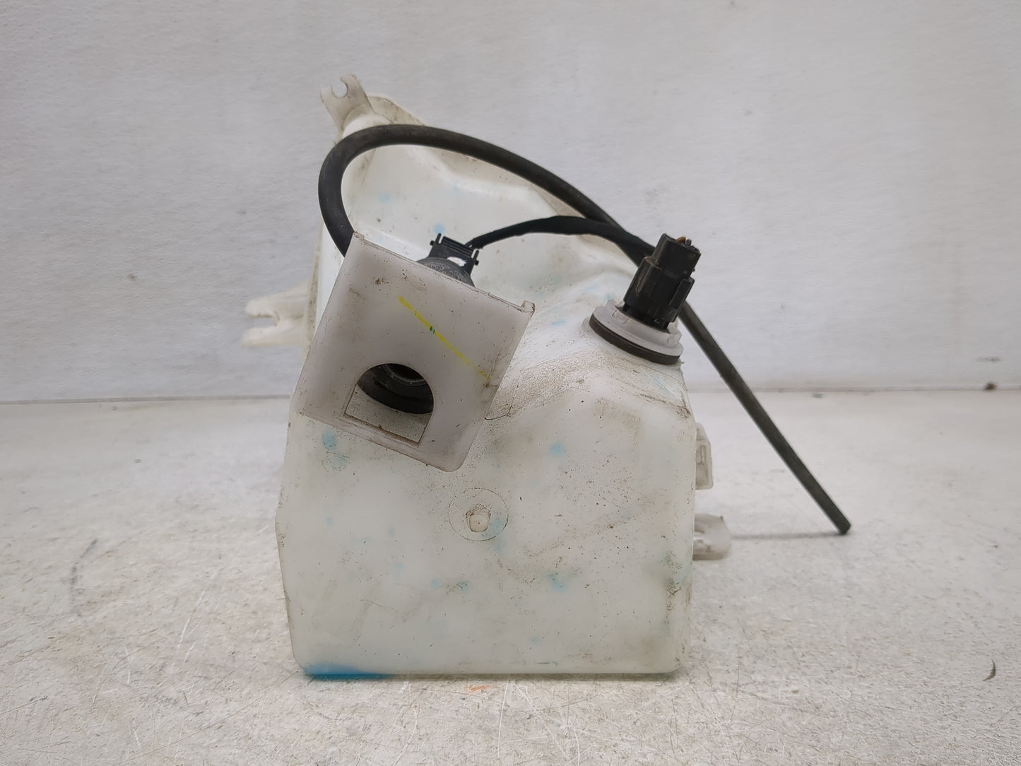 2015-2019 Hyundai Sonata Windshield Washer Fluid Reservoir Bottle Oem - Oemusedautoparts1.com