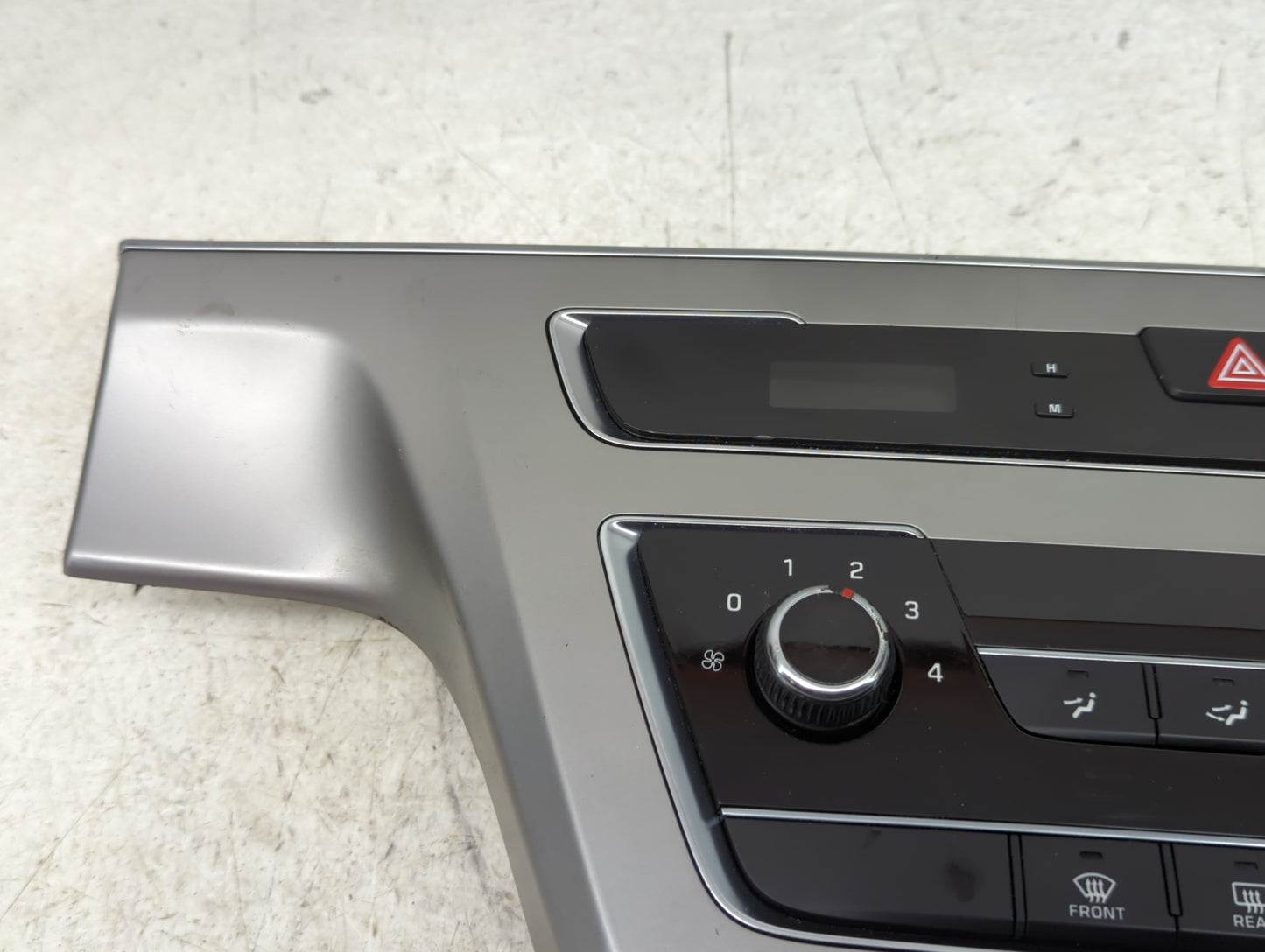 2015-2017 Hyundai Sonata Climate Control Module Temperature AC/Heater Replacement P/N:237000-68901 Fits Fits 2015 2016 2017 