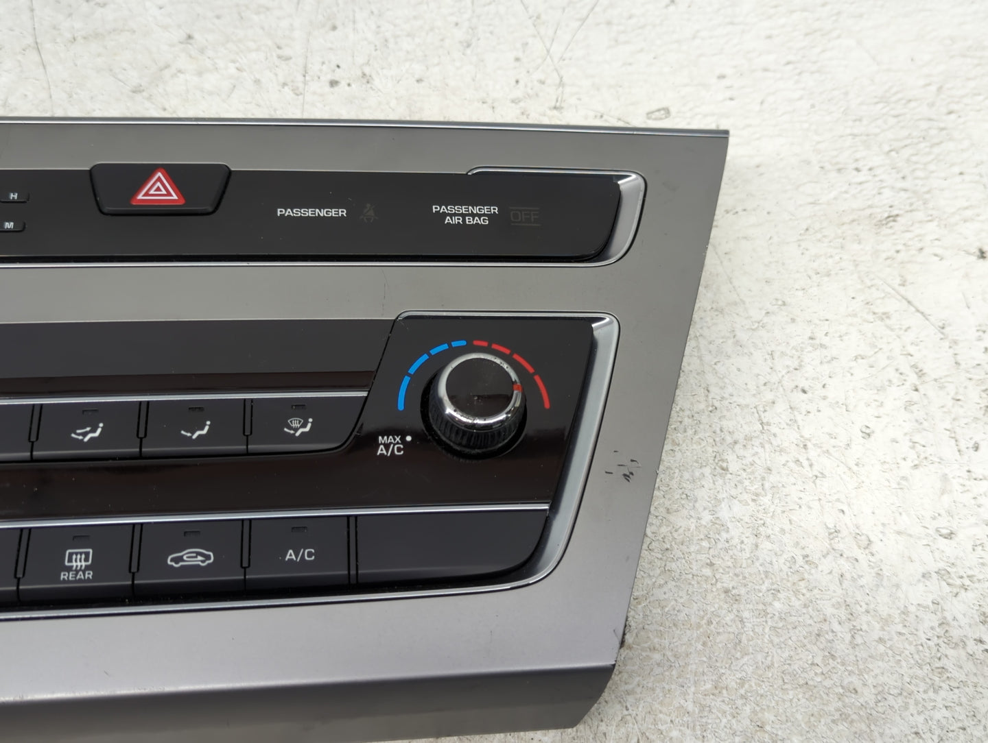2015-2017 Hyundai Sonata Climate Control Module Temperature AC/Heater Replacement P/N:237000-68901 Fits Fits 2015 2016 2017 
