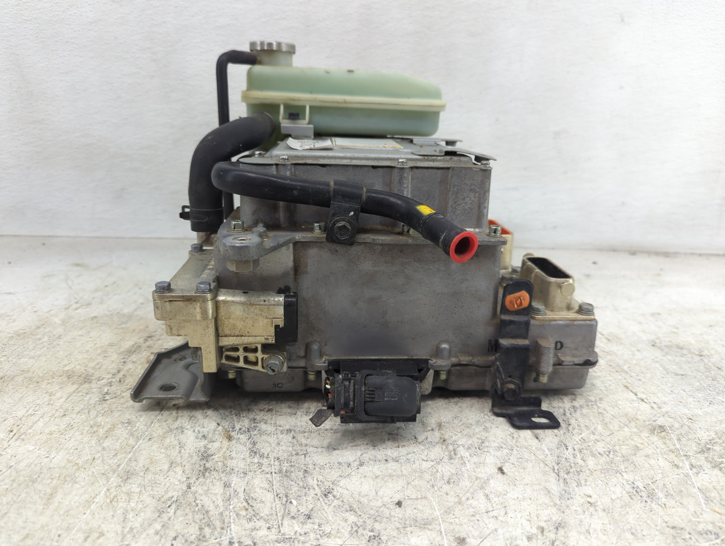 2011 Sonata Ac Dc Power Control Module Accessory Computer Power Inverter - Oemusedautoparts1.com