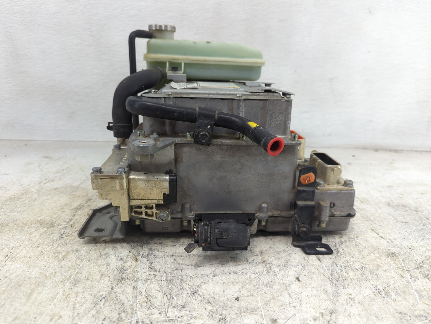 2011 Sonata Ac Dc Power Control Module Accessory Computer Power Inverter - Oemusedautoparts1.com
