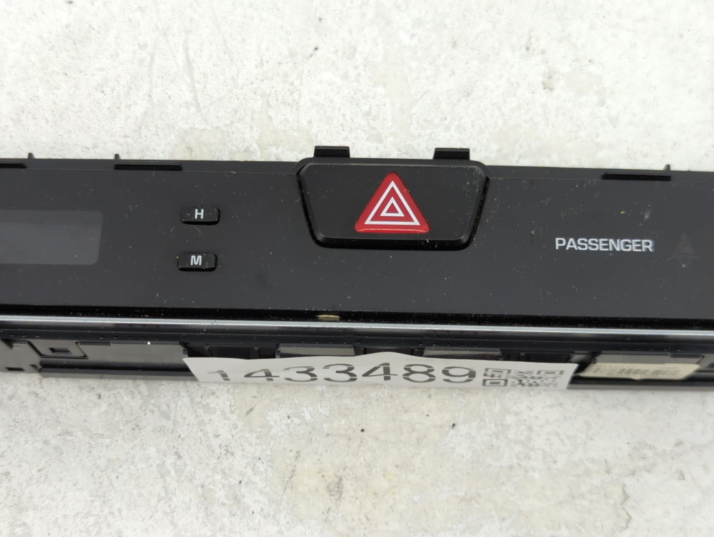 2015-2016 Hyundai Sonata Information Display Screen - Oemusedautoparts1.com