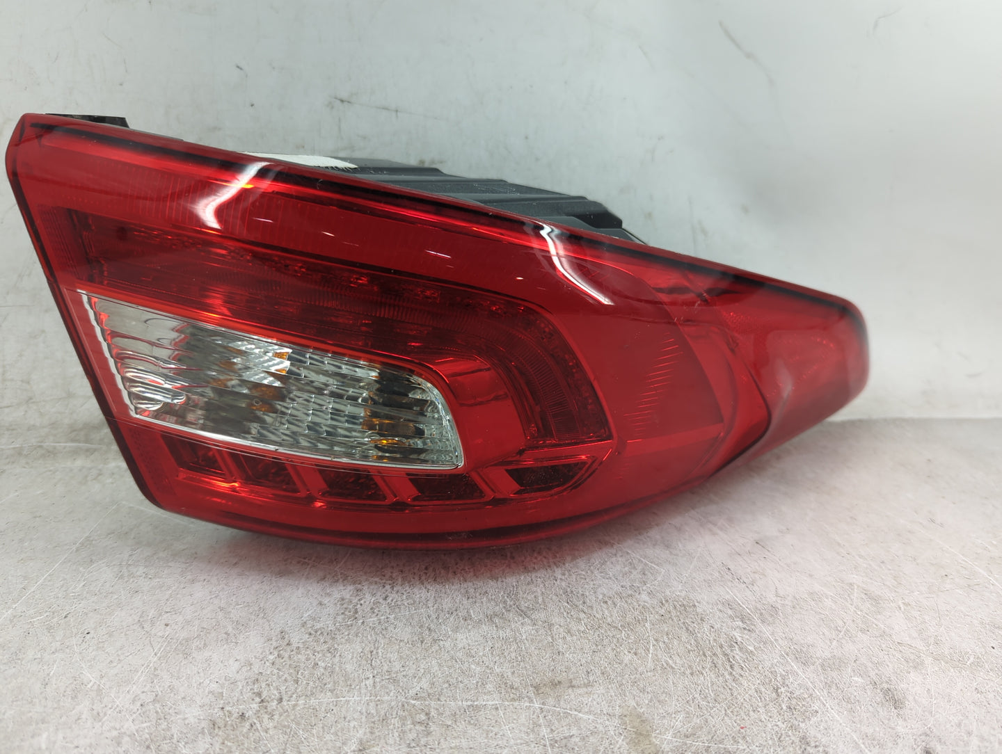 2015-2017 Hyundai Sonata Tail Light Assembly Driver Left OEM P/N:92401-C2100 Fits Fits 2015 2016 2017 OEM Used Auto Parts - 