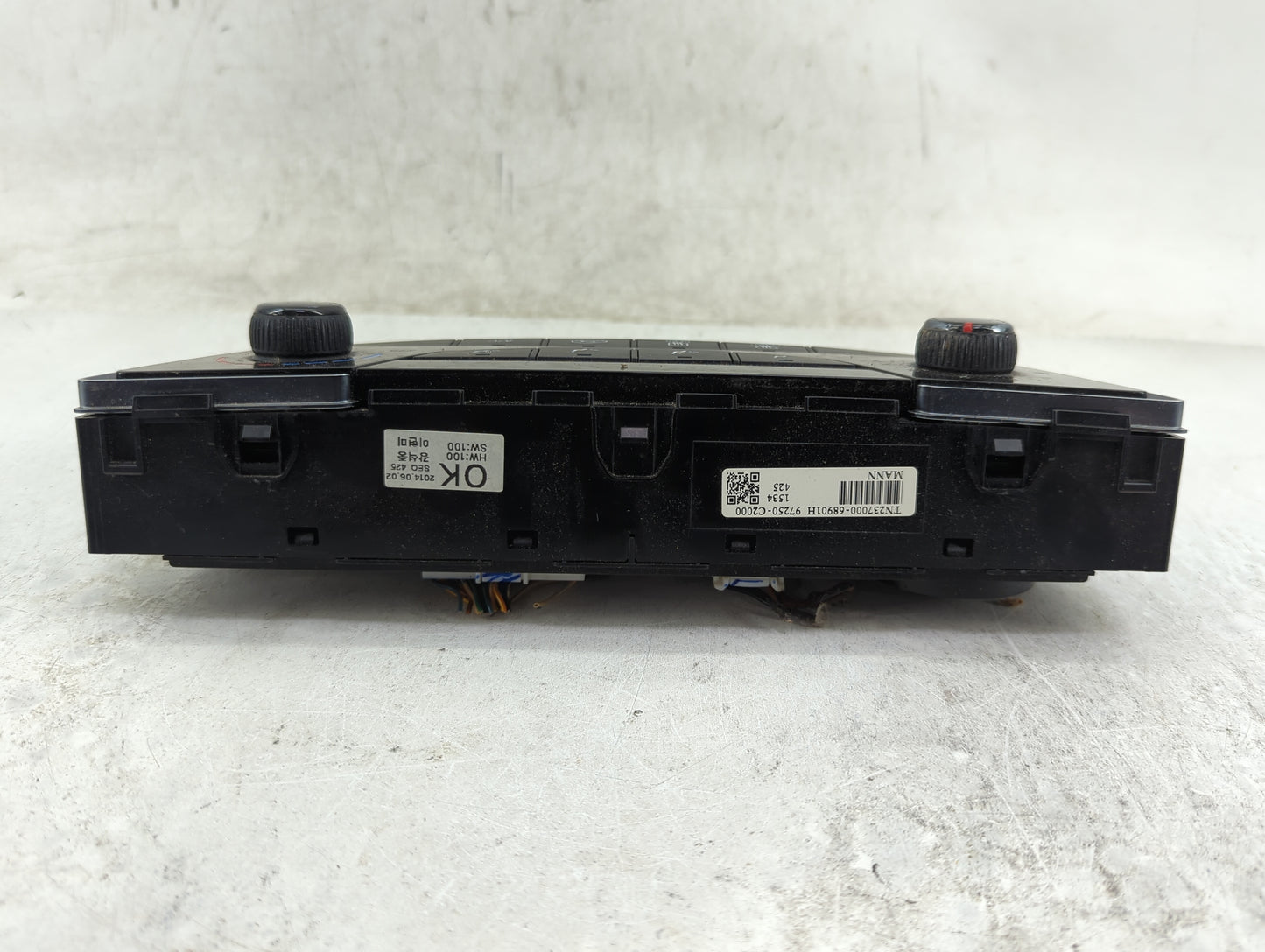 2015-2017 Hyundai Sonata Climate Control Module Temperature AC/Heater Replacement P/N:97250-C2000 TN237000-68901H Fits OEM U
