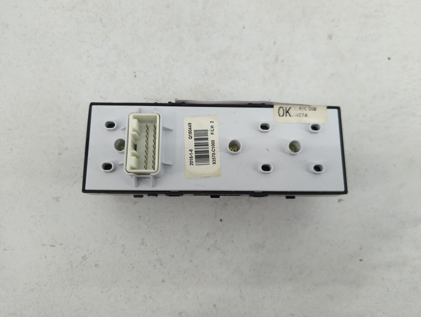 2015-2019 Hyundai Sonata Master Power Window Switch Replacement Driver Side Left P/N:93570-C1000 Fits OEM Used Auto Parts - 