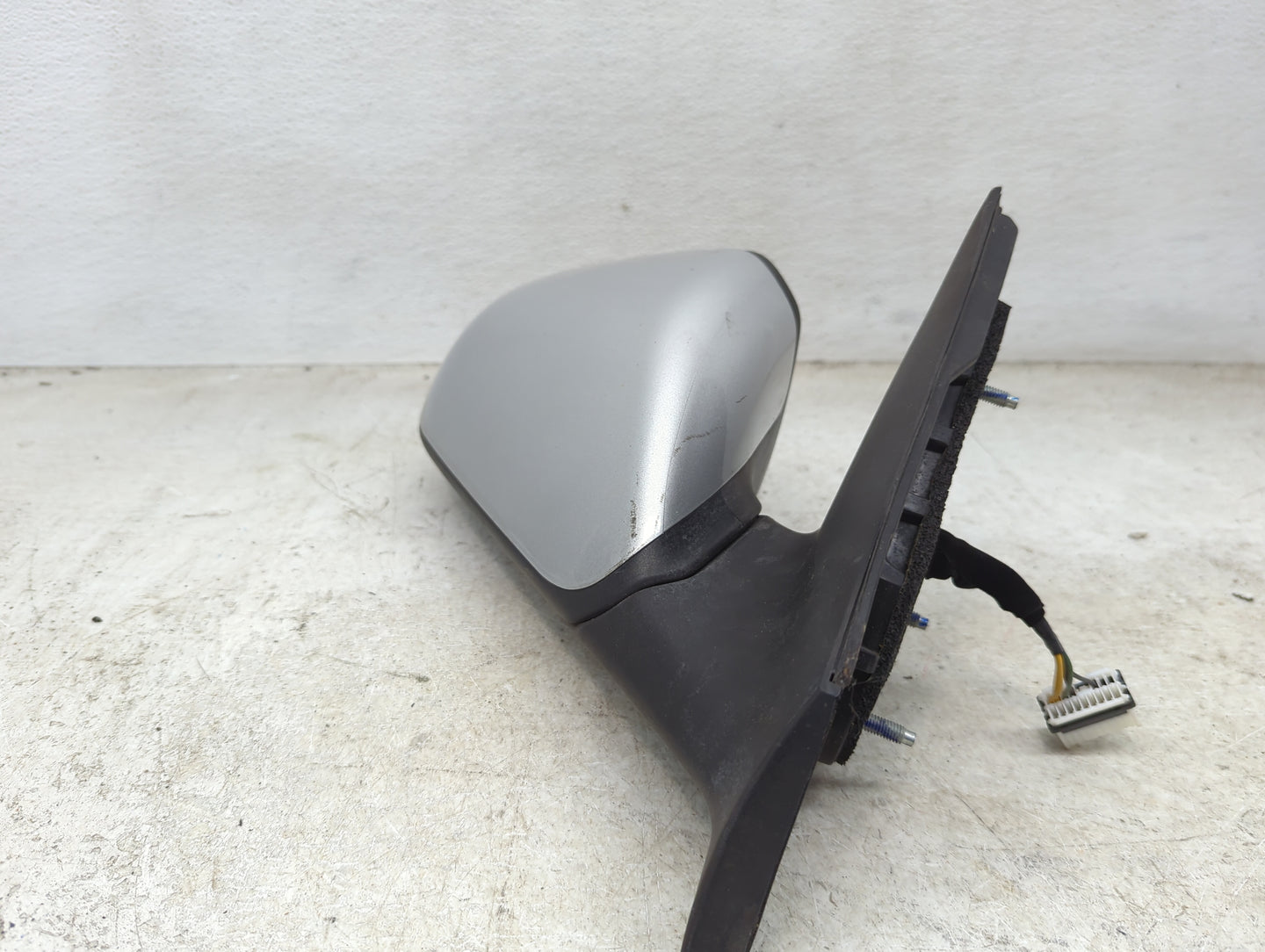 2015 Hyundai Sonata Passenger Side View Mirror - Right Door Mirror OEM Used - Oemusedautoparts1.com