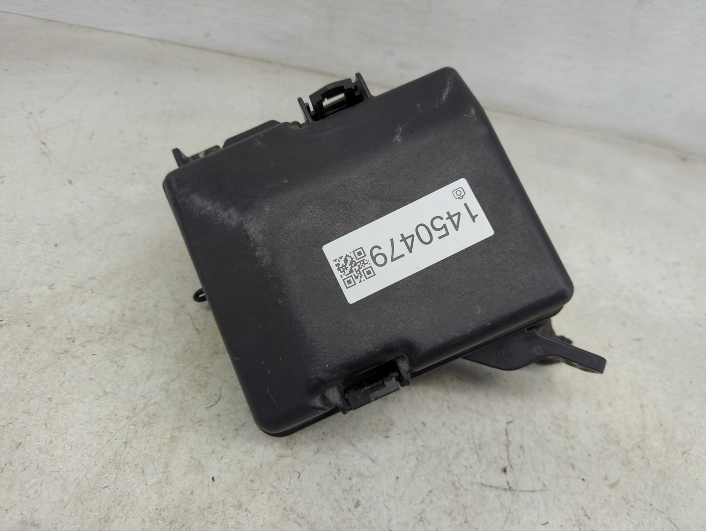 2015 Hyundai Sonata Fusebox Fuse Box Panel Relay Module P/N:91200C2010LA Fits OEM Used Auto Parts - Oemusedautoparts1.com