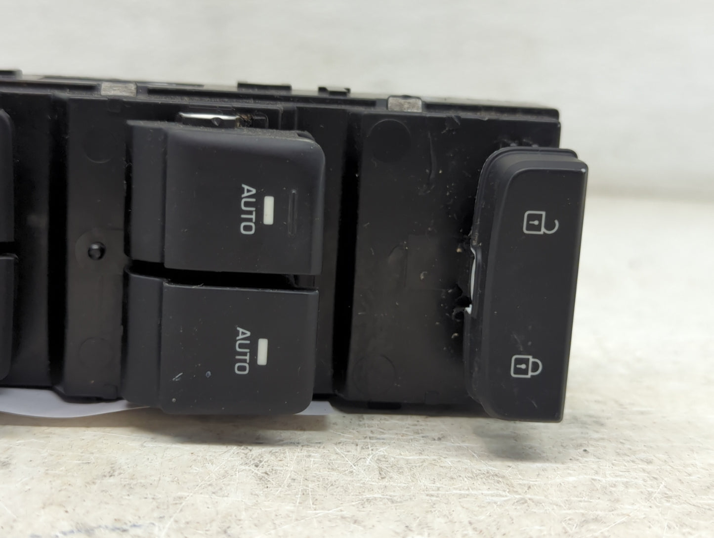 2015-2019 Hyundai Sonata Master Power Window Switch Replacement Driver Side Left P/N:93570-C1010 Fits OEM Used Auto Parts - 