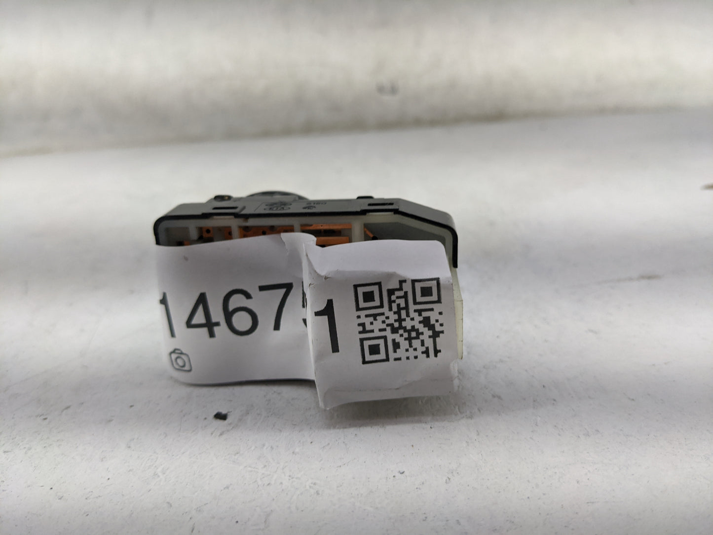 2015 Hyundai Sonata Master Power Window Switch Replacement Driver Side Left P/N:S180 Fits OEM Used Auto Parts - Oemusedautop