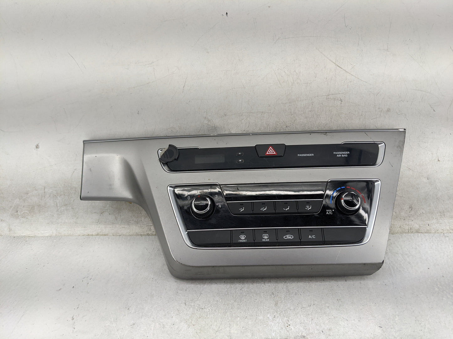 2015-2017 Hyundai Sonata Climate Control Module Temperature AC/Heater Replacement P/N:97250-C1500 94510-C1500 Fits OEM Used 