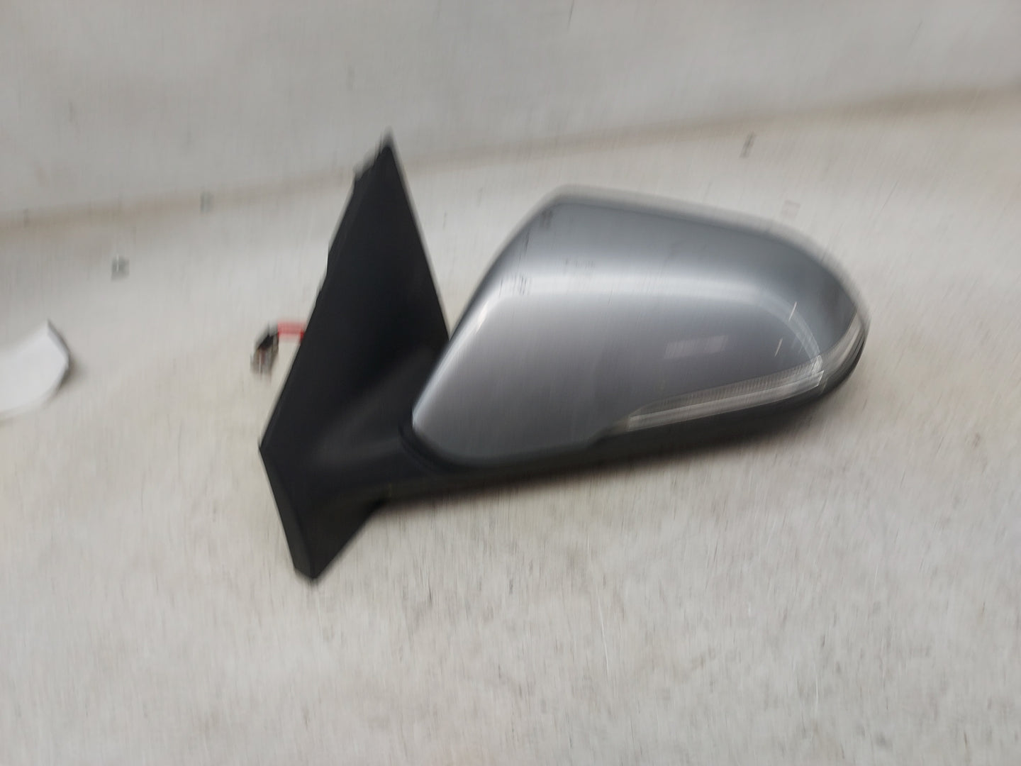 2015 Hyundai Sonata Driver Side View Mirror - Left Door Mirror OEM Used - Oemusedautoparts1.com