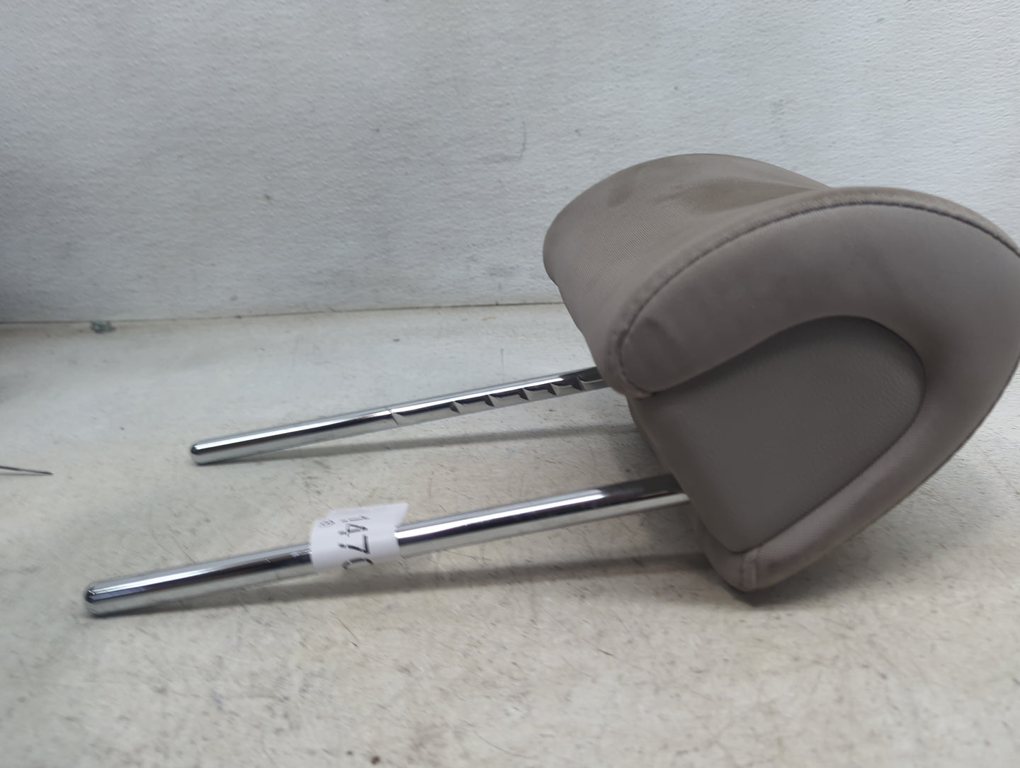 2015-2017 Hyundai Sonata Headrest Head Rest Front Driver Seat Dark Beige - Oemusedautoparts1.com