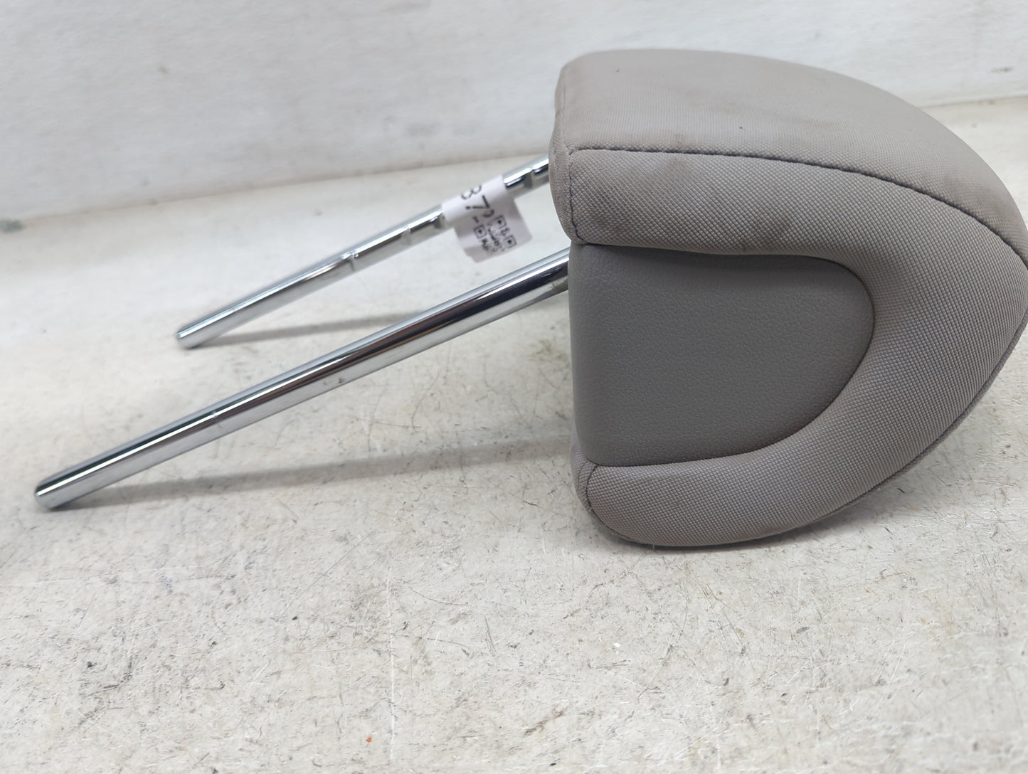 2015-2017 Hyundai Sonata Headrest Head Rest Front Driver Passenger Seat Fits Fits 2015 2016 2017 OEM Used Auto Parts - Oemus