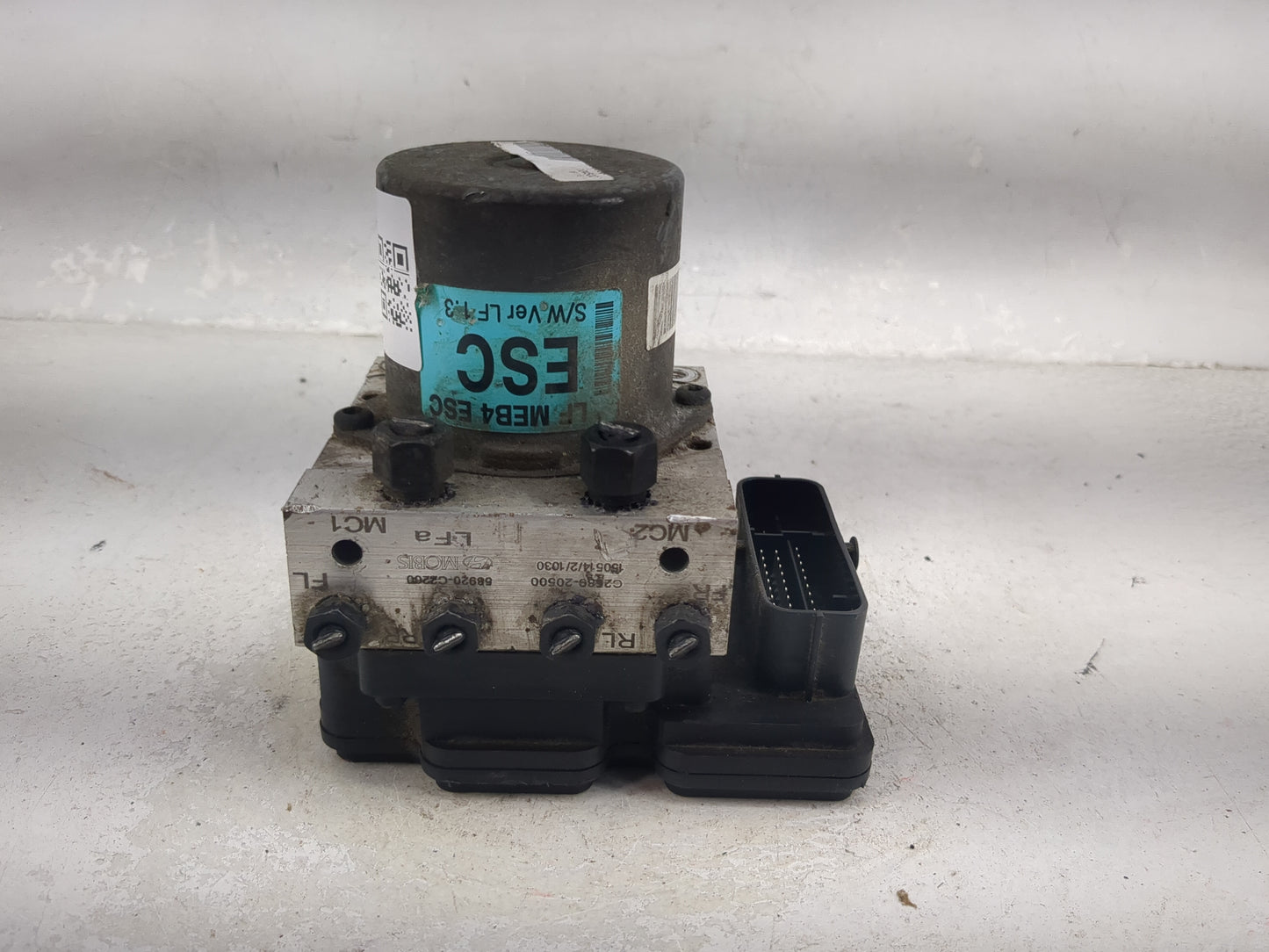 2015-2017 Hyundai Sonata ABS Pump Control Module Replacement P/N:58920-C2200 C2589-20500 Fits Fits 2015 2016 2017 OEM Used A