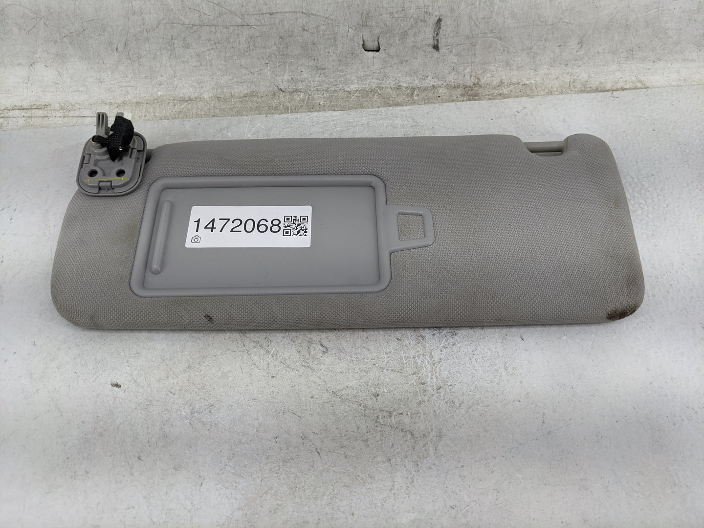2015-2019 Hyundai Sonata Sun Visor Shade Replacement Driver Left Mirror Fits Fits 2015 2016 2017 2018 2019 OEM Used Auto Par