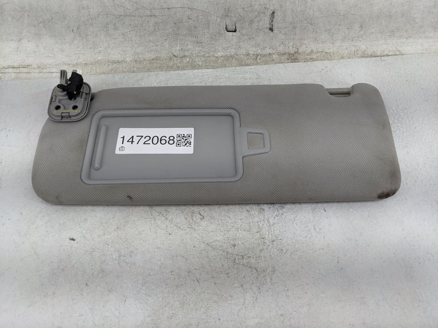 2015-2019 Hyundai Sonata Sun Visor Shade Replacement Driver Left Mirror Fits Fits 2015 2016 2017 2018 2019 OEM Used Auto Par