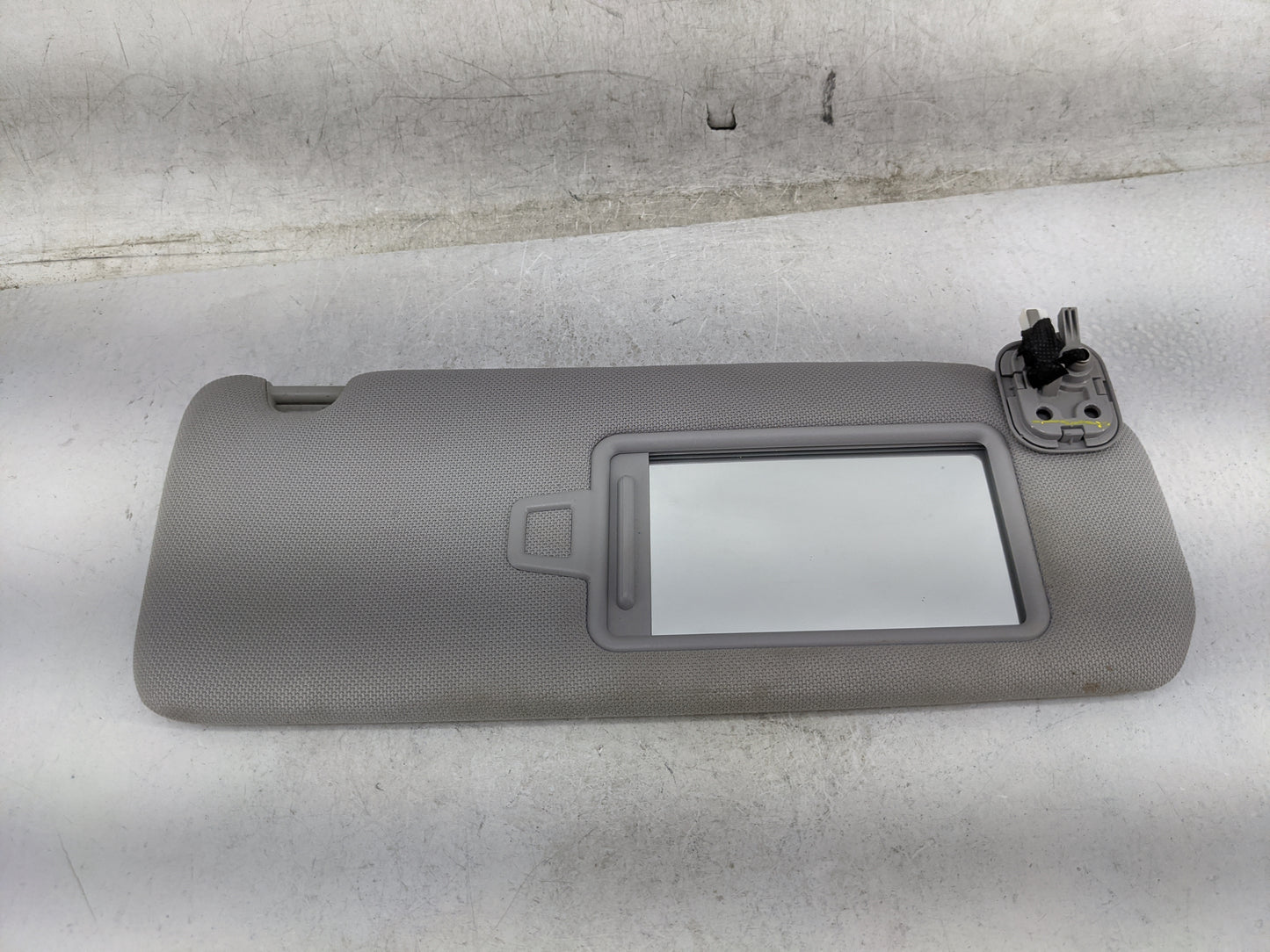2015-2019 Hyundai Sonata Sun Visor Shade Replacement Passenger Right Mirror Fits Fits 2015 2016 2017 2018 2019 OEM Used Auto