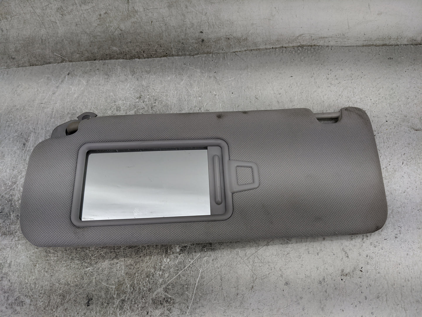 2015-2019 Hyundai Sonata Sun Visor Shade Replacement Driver Left Mirror Fits Fits 2015 2016 2017 2018 2019 OEM Used Auto Par