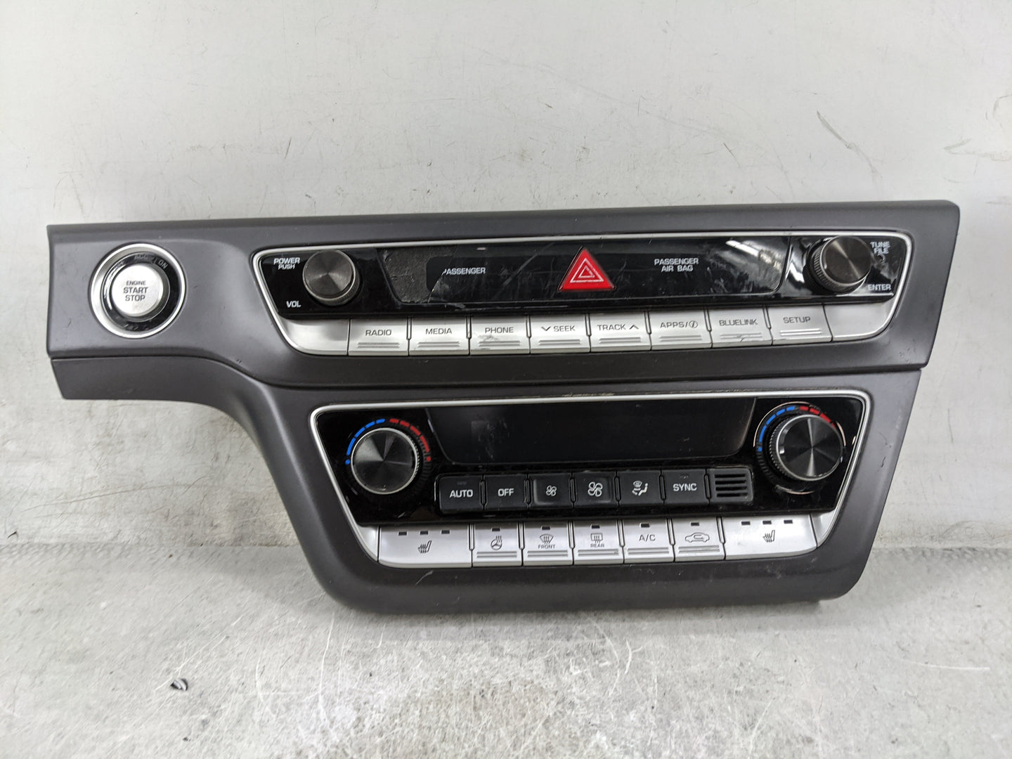 2015 Hyundai Sonata Climate Control Module Temperature AC/Heater Replacement P/N:97250-C2XXX 97250-C2AA0 Fits OEM Used Auto 