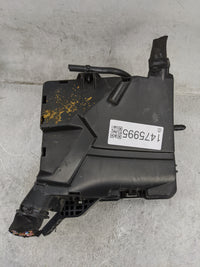 2015 Hyundai Sonata Fusebox Fuse Box Panel Relay Module P/N:VS91200C2020LA 91950-C2020 Fits OEM Used Auto Parts - Oemusedaut