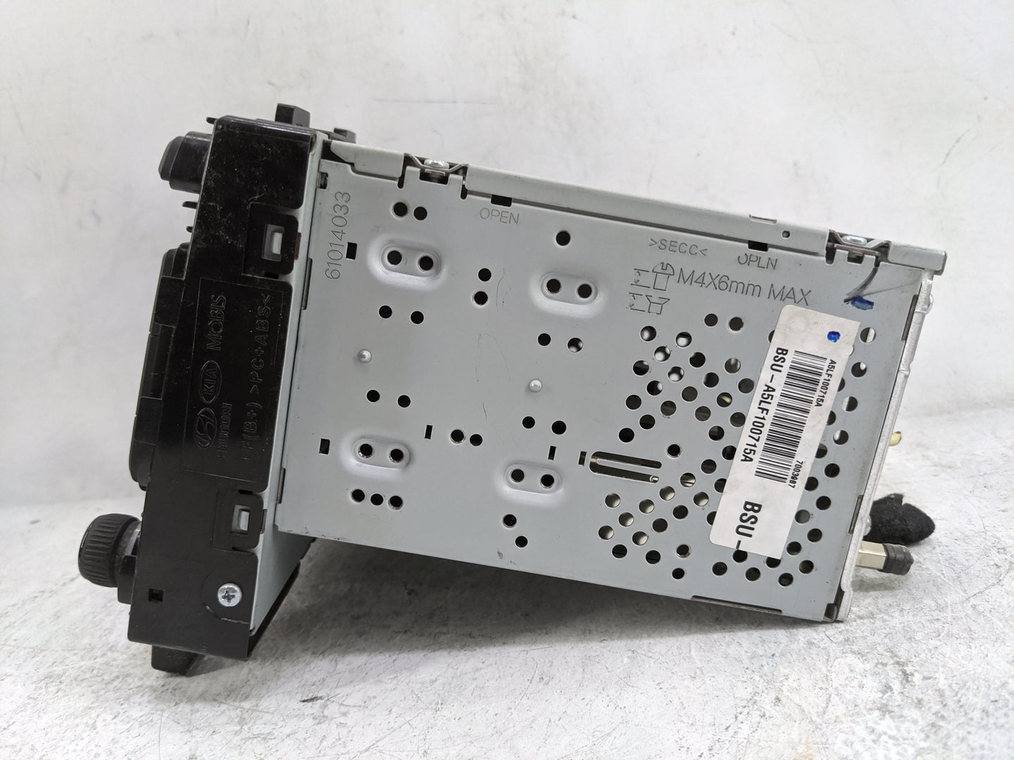 2015-2017 Hyundai Sonata Radio AM FM Cd Player Receiver Replacement P/N:96180-C20004X A5LF100715A Fits Fits 2015 2016 2017 O