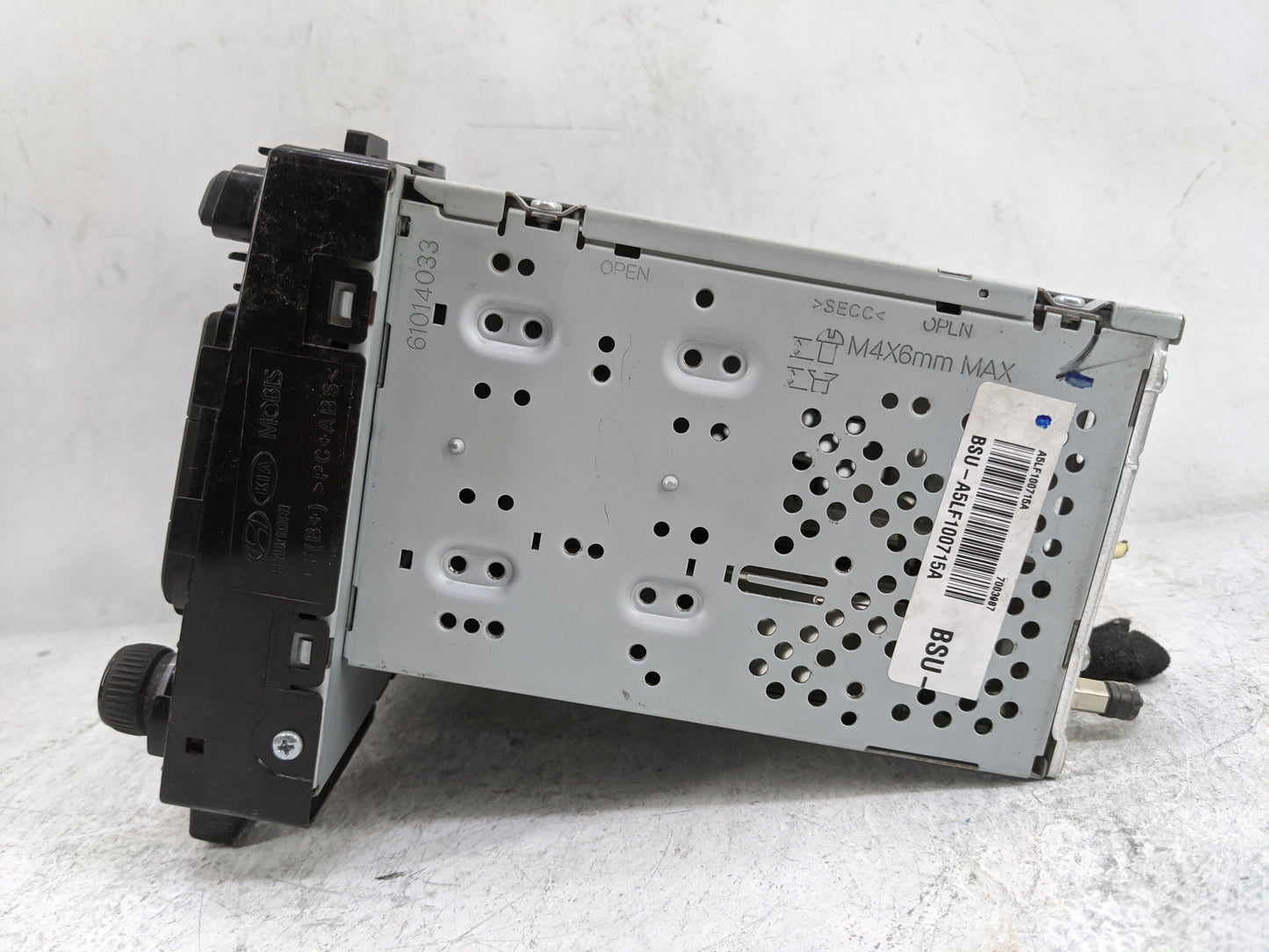2015-2017 Hyundai Sonata Radio AM FM Cd Player Receiver Replacement P/N:96180-C20004X A5LF100715A Fits Fits 2015 2016 2017 O