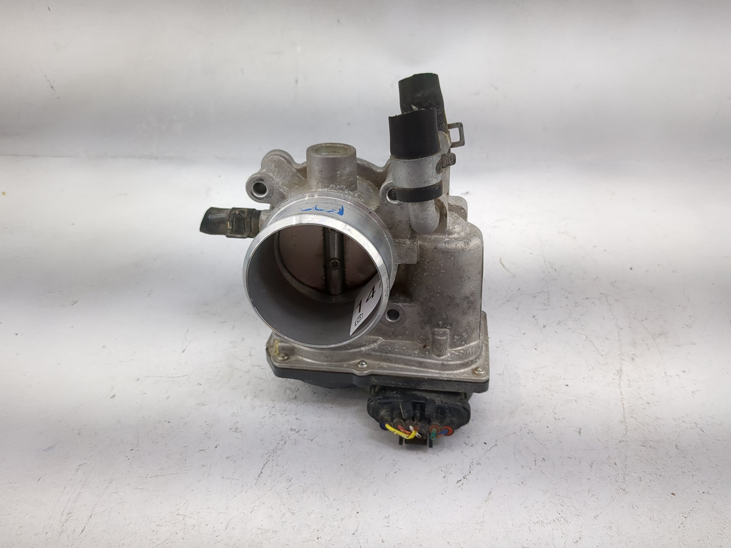 2015-2019 Hyundai Sonata Throttle Body P/N:35100-2B340 Fits Fits 2015 2016 2017 2018 2019 2020 2021 2022 OEM Used Auto Parts