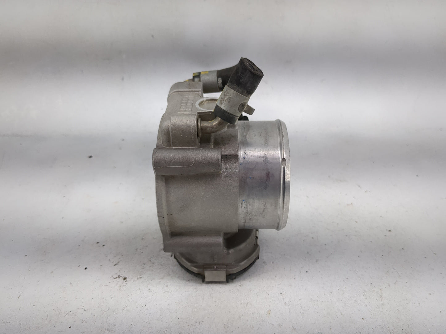 2015-2019 Hyundai Sonata Throttle Body P/N:35100-2G600 0280750618 Fits Fits 2015 2016 2017 2018 2019 2020 2021 OEM Used Auto