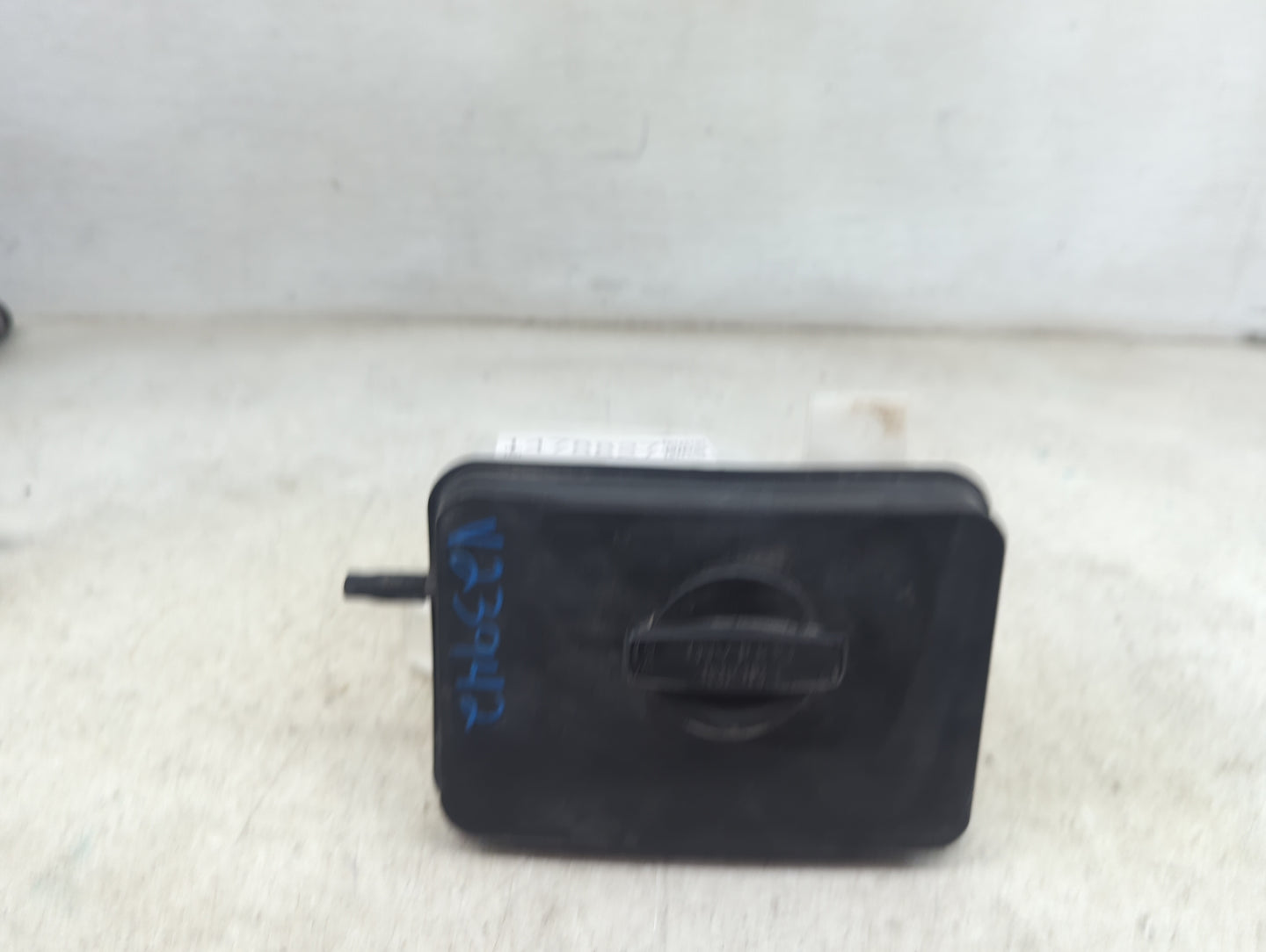 2015-2019 Hyundai Sonata Windshield Washer Fluid Reservoir Bottle Oem 1478827 - Oemusedautoparts1.com