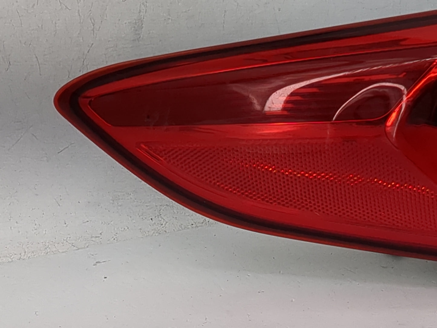 2015-2017 Hyundai Sonata Tail Light Assembly Driver Left OEM P/N:92401-C2000 Fits Fits 2015 2016 2017 OEM Used Auto Parts - 