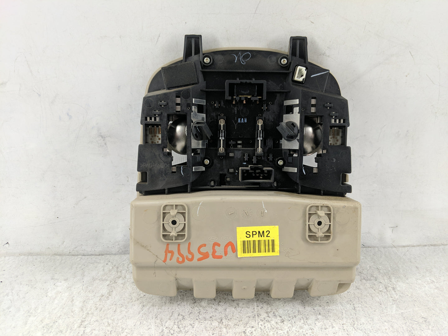 2015-2017 Hyundai Sonata Overhead Roof Console 1484111 - Oemusedautoparts1.com