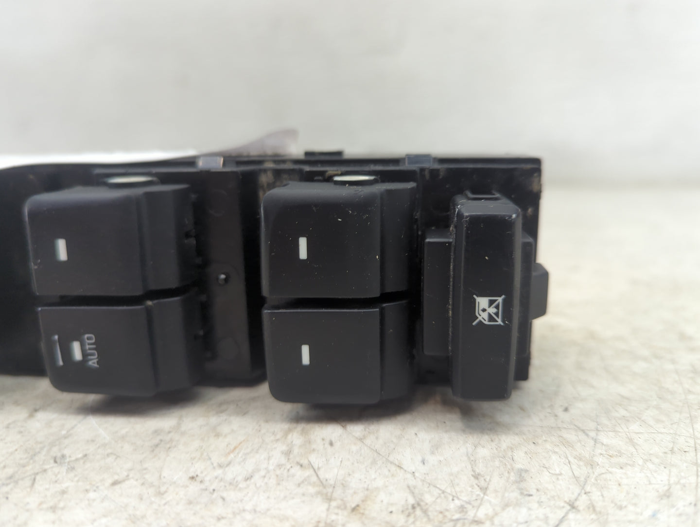 2015-2019 Hyundai Sonata Master Power Window Switch Replacement Driver Side Left P/N:93570-C1000 D552176 Fits OEM Used Auto 