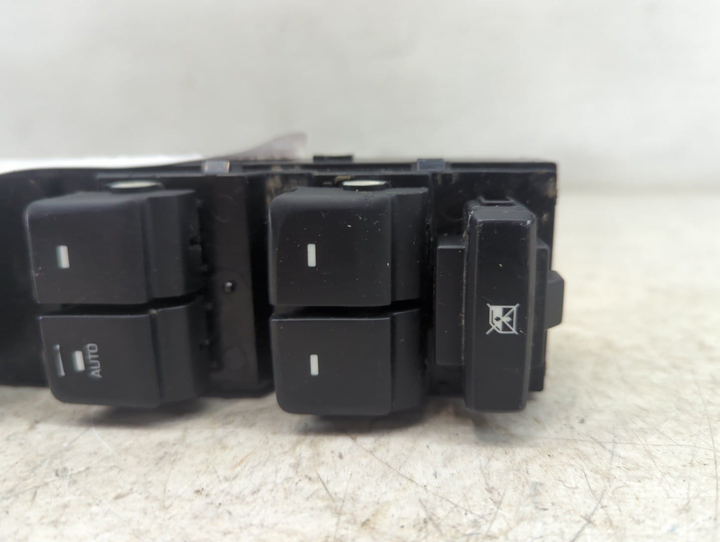 2015-2019 Hyundai Sonata Master Power Window Switch Replacement Driver Side Left P/N:93570-C1000 D552176 Fits OEM Used Auto 
