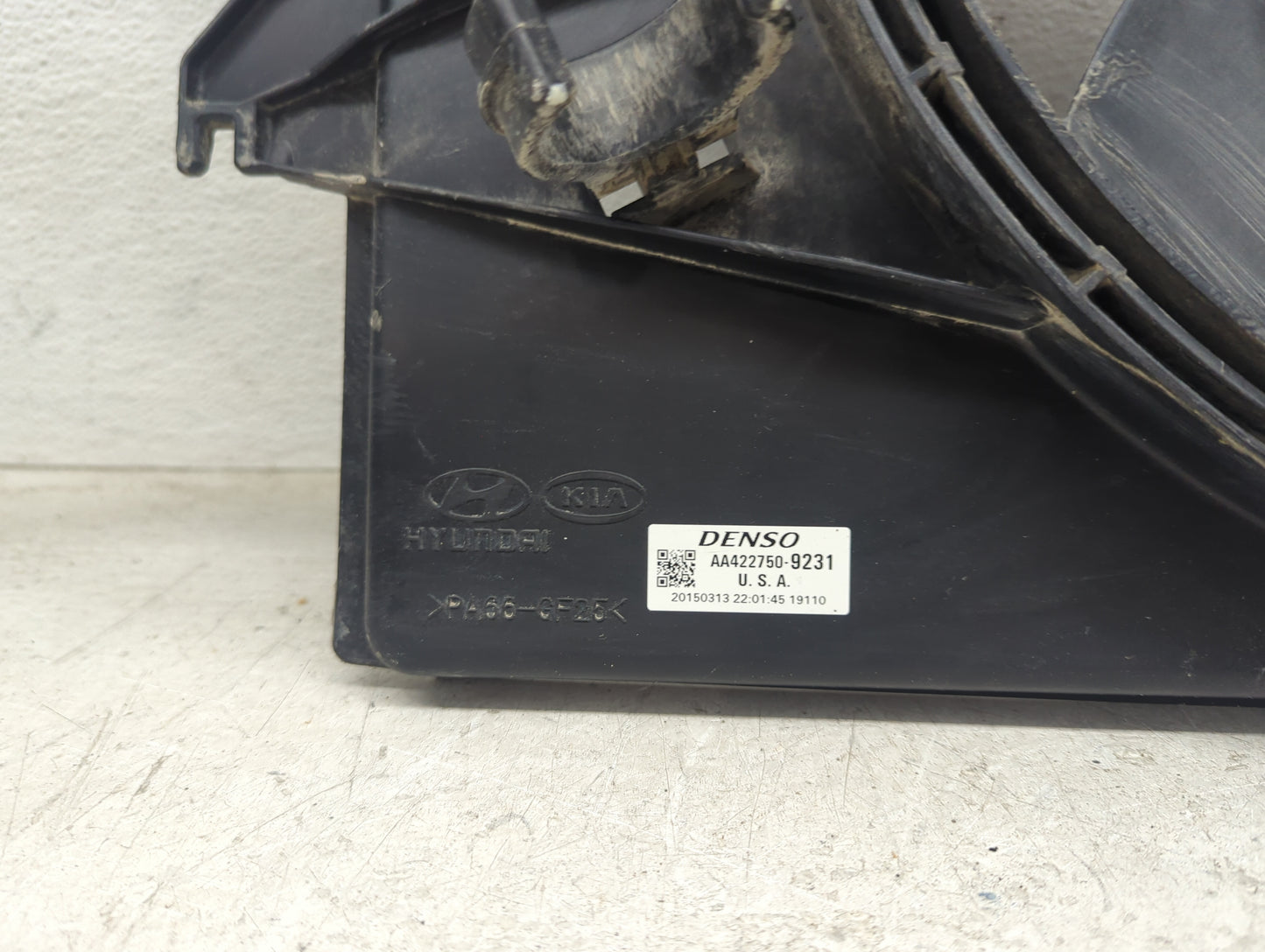 2015-2017 Hyundai Sonata Electric Radiator Cooling Fan Motor Assembly P/N:AA422750-9231 Fits Fits 2015 2016 2017 OEM Used Au